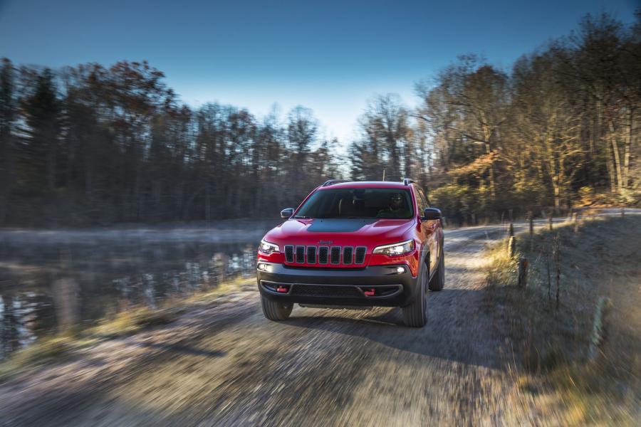  Jeep Cherokee Trailhawk (KL) 2018 года  (NA) (фото 35 из 49)